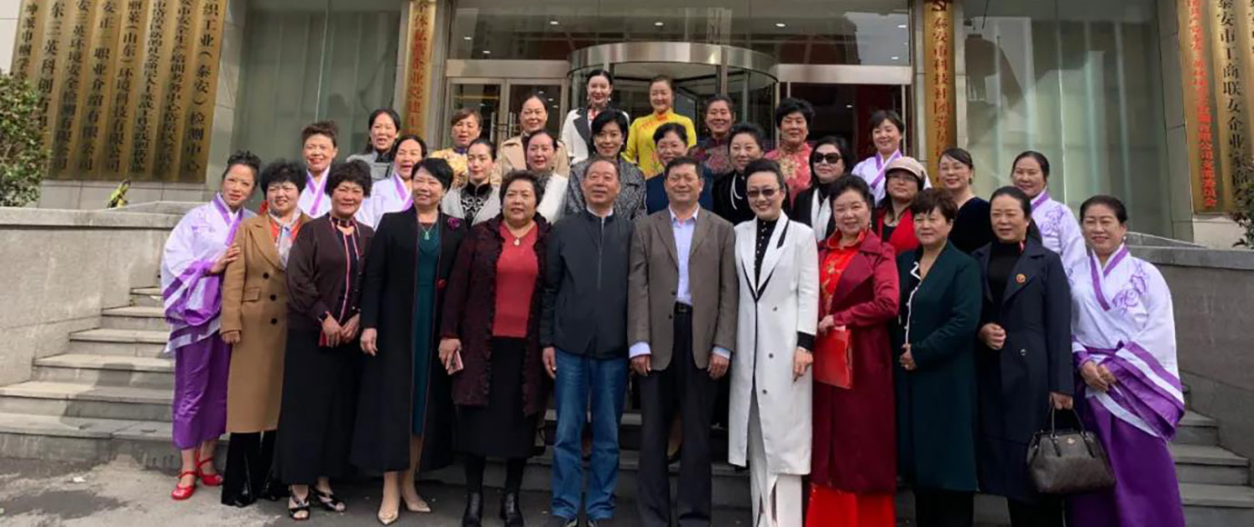 坤派巾帼学堂108金兰系统培训班在三英大厦顺利举行